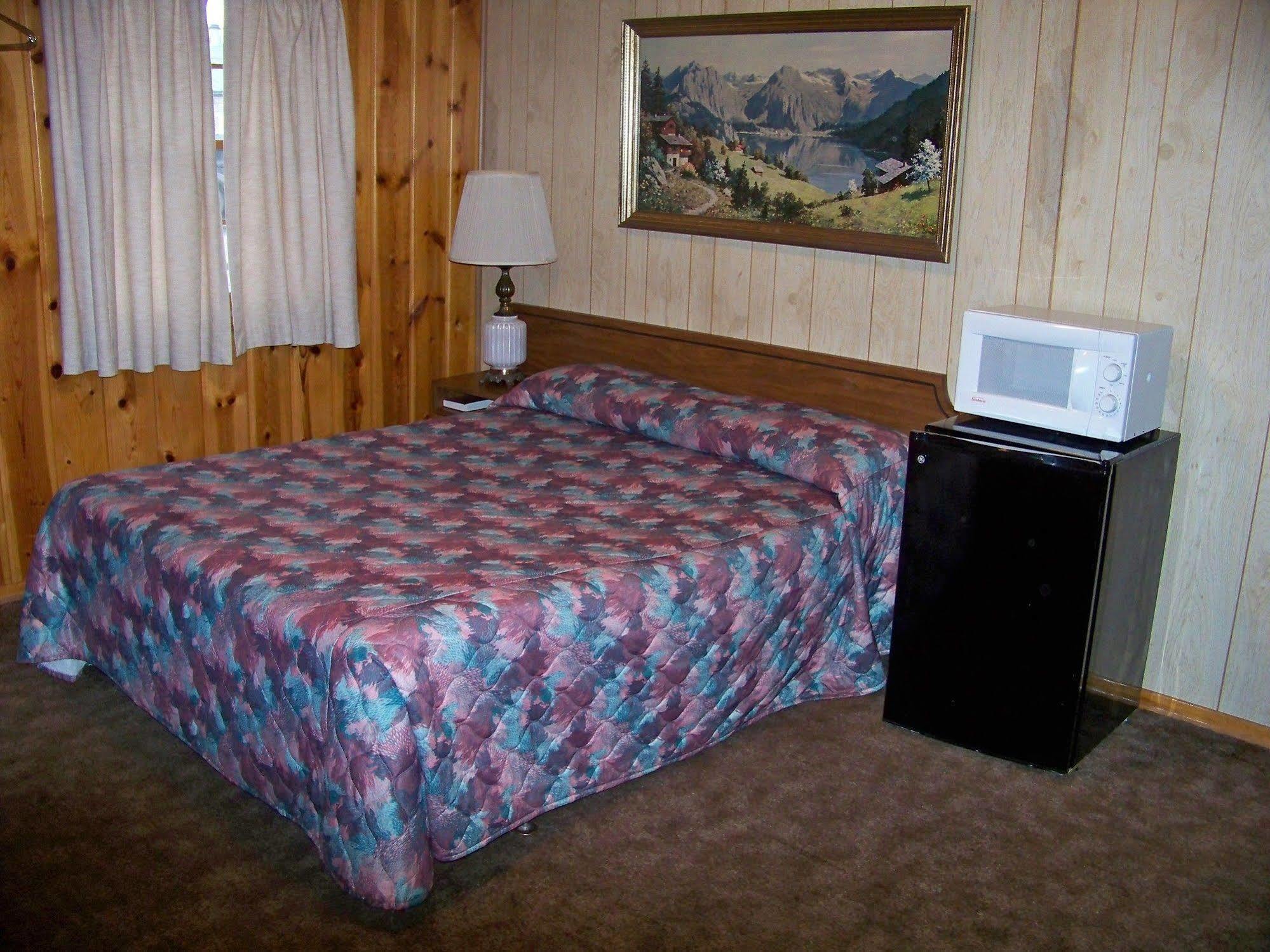 Bell'S Motor Lodge Motel - Spearfish Exterior photo